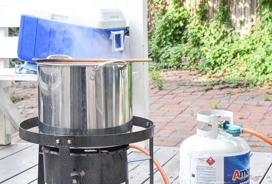 Archive photograph of the founder's homebrew system · 2018